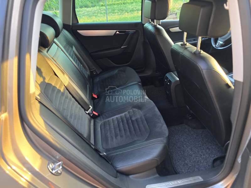 Volkswagen Passat B7 2.0 TDI//HIGHLINE//