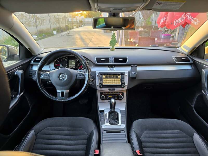 Volkswagen Passat B7 2.0 TDI//HIGHLINE//