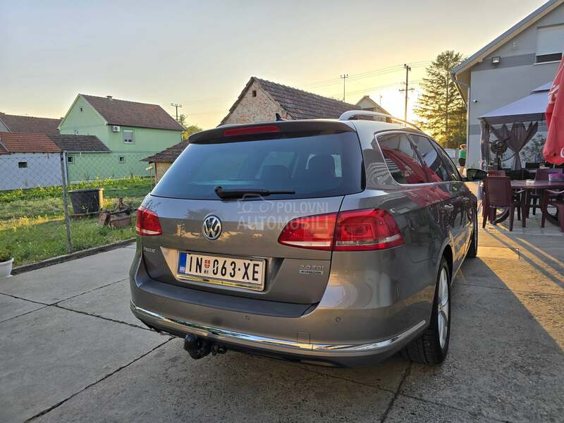 Volkswagen Passat B7 2.0 TDI//HIGHLINE//