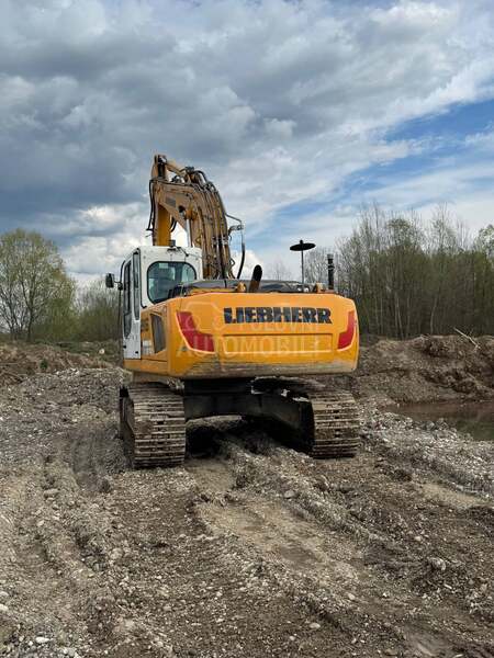 Liebherr 916