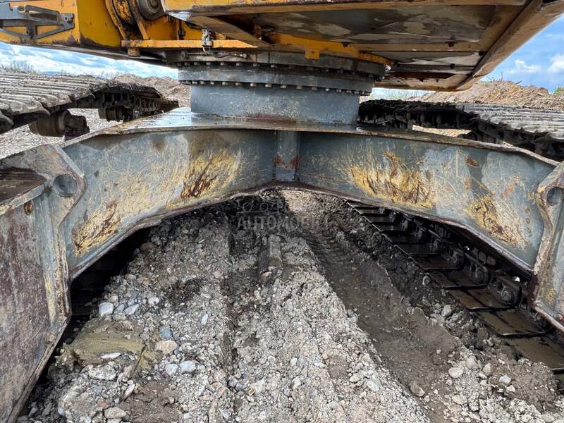 Liebherr 916