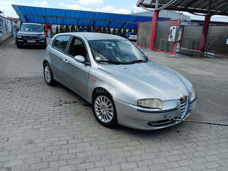 Alfa Romeo 147 1.9 jtdm reg dugo