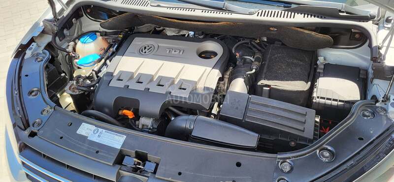 Volkswagen Touran 2.0tdi/NA.VI