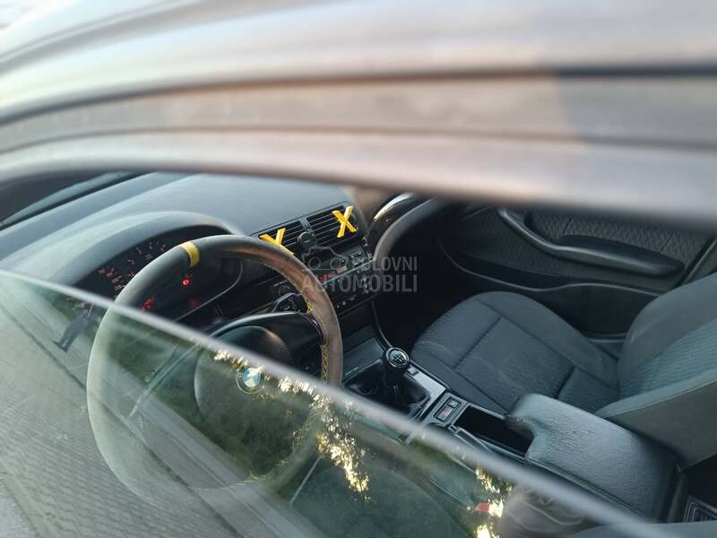 BMW 318 1.8i