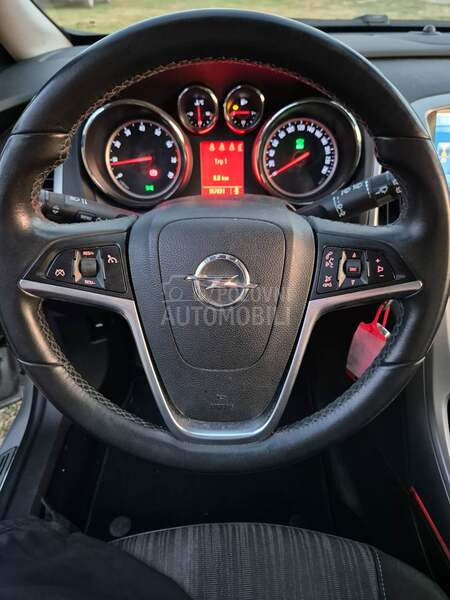 Opel Astra J 1.6