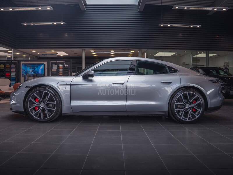 Porsche Taycan 4 S
