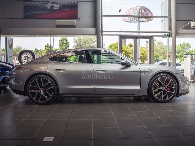 Porsche Taycan 4 S