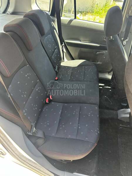 Mazda 2 1.4 2005. god. -  kompletan auto u delovima