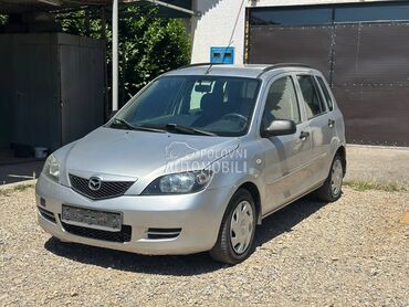 Mazda 2 1.4 2005. god. -  kompletan auto u delovima
