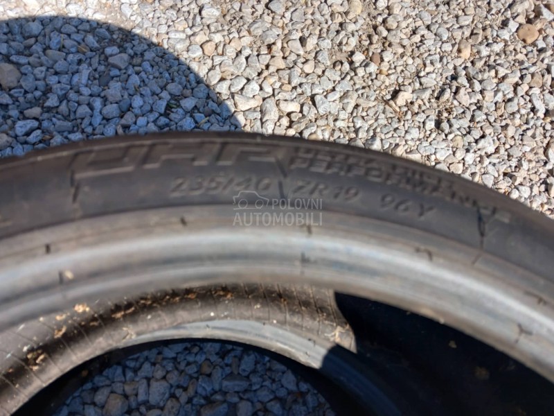 Kormoran 235/40 R19 Letnja