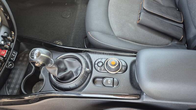 MINI Clubman 1.5D N O V
