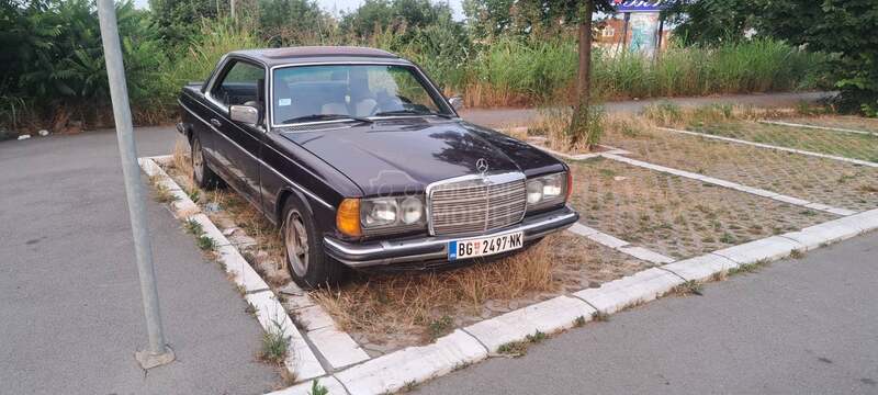 Mercedes Benz W123 280 ce