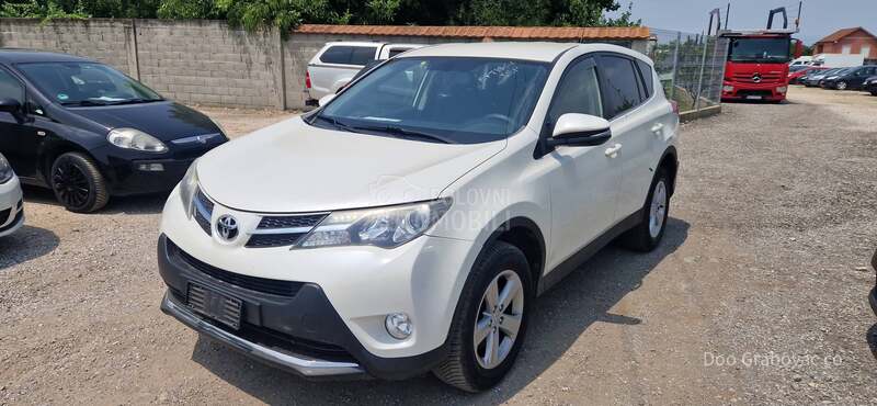 Toyota RAV 4 2.0d4d perla