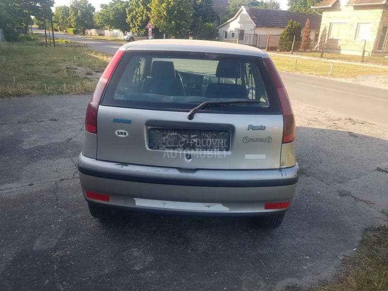 Fiat Punto 11 I 1998. god. -  kompletan auto u delovima