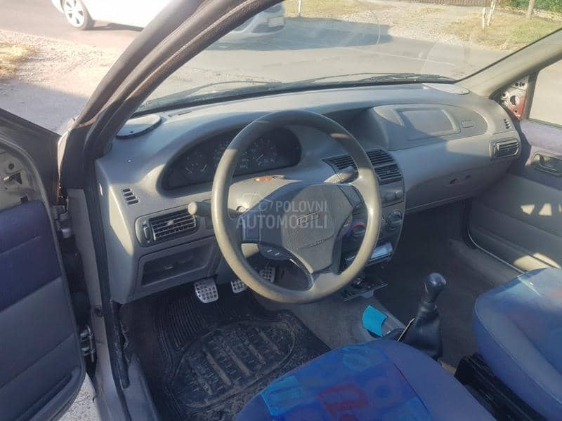 Fiat Punto 11 I 1998. god. -  kompletan auto u delovima