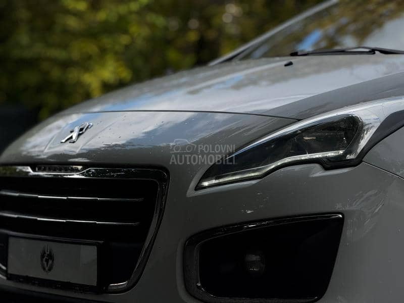 Peugeot 3008 1.6 HDI NAVY ALLURE Peugeot 3008 1.6 HDI NAVY ALLURE