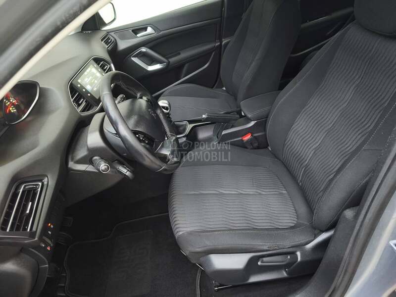 Peugeot 308 1.6 hdiLed/N a v i