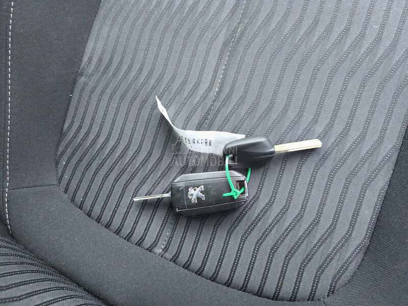 Peugeot 308 1.6 hdiLed/N a v i