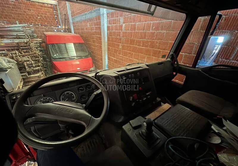Iveco 260 E40 CURSOR 10