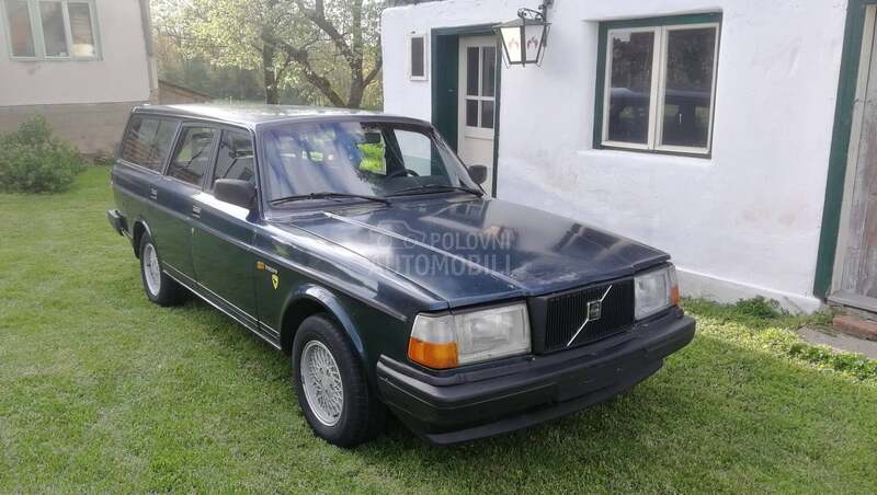Volvo 245 