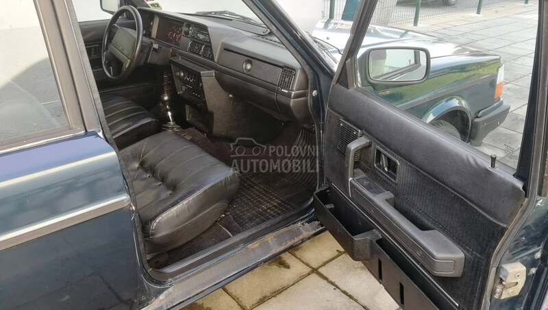 Volvo 245 