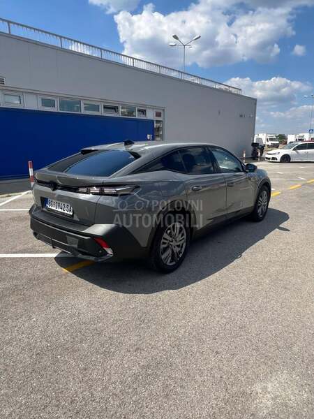 Peugeot 408 1.6 Allure  215hp