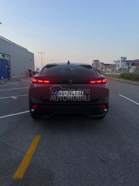 Peugeot 408 1.6 Allure  215hp