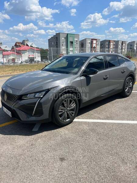 Peugeot 408 1.6 Allure  215hp
