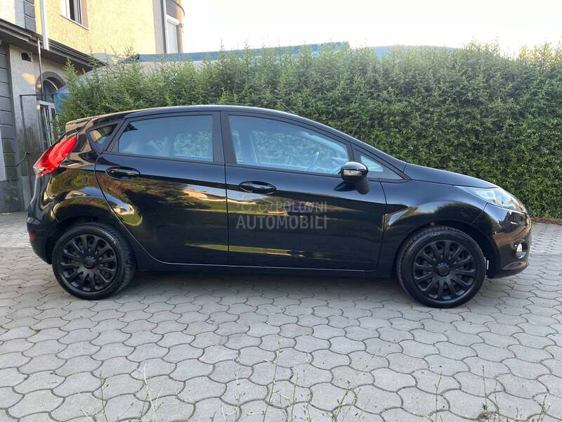 Ford Fiesta 1.4 OČUVANA 2012 CH