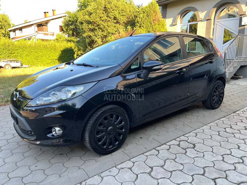 Ford Fiesta 1.4 OČUVANA 2012 CH