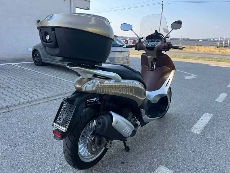 Piaggio Beverly