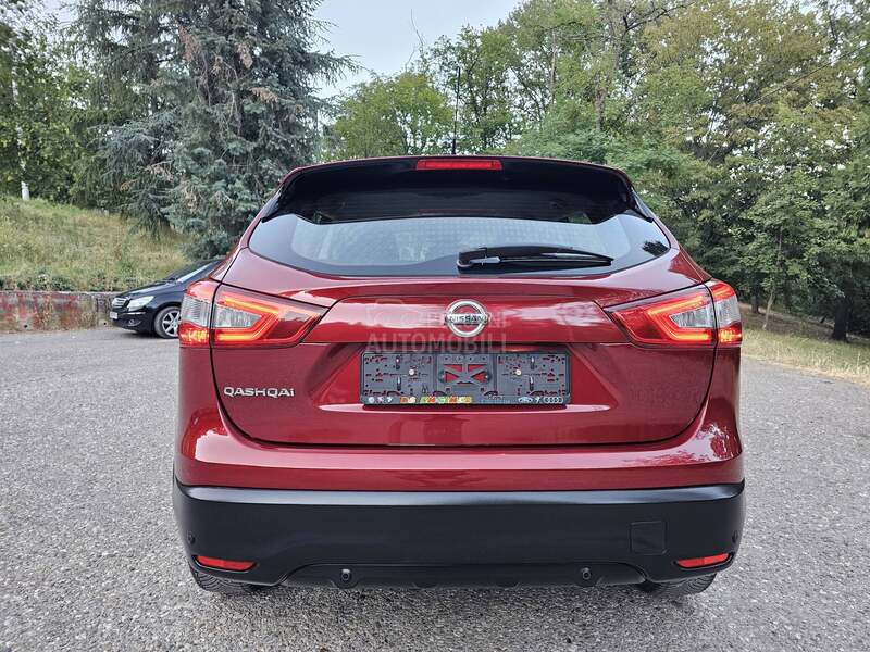 Nissan Qashqai 1.2b/LED/NAVY/N O V