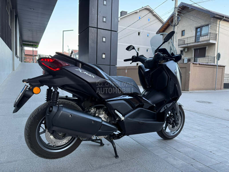 Yamaha Xmax 300 TechMax 2025