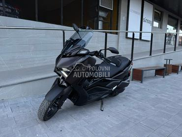Yamaha Xmax 300 TechMax 2025