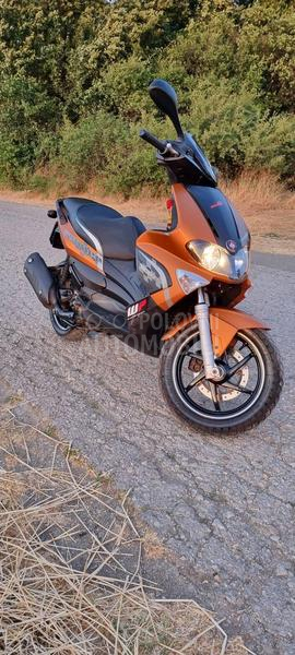 Gilera RUNNER  ST 125 CH