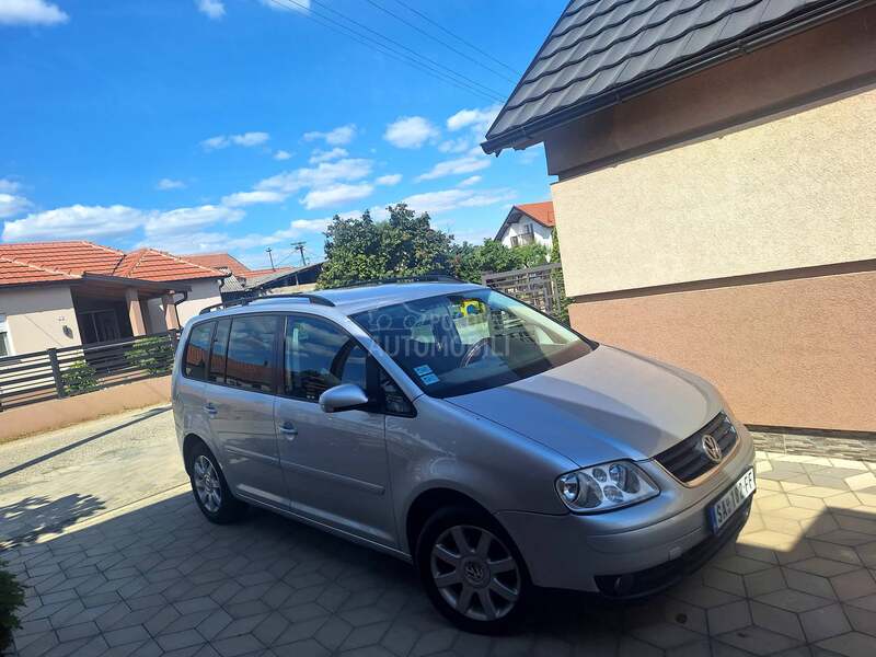 Volkswagen Touran 2.0tdi