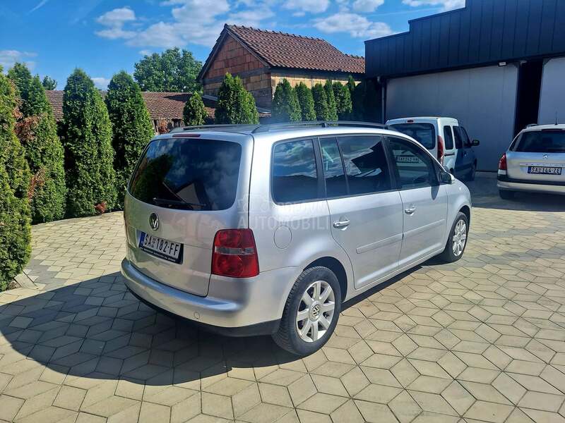 Volkswagen Touran 2.0tdi