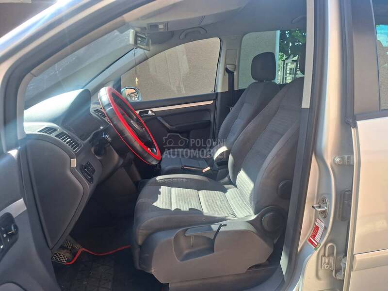 Volkswagen Touran 2.0tdi