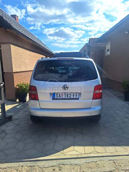 Volkswagen Touran 2.0tdi