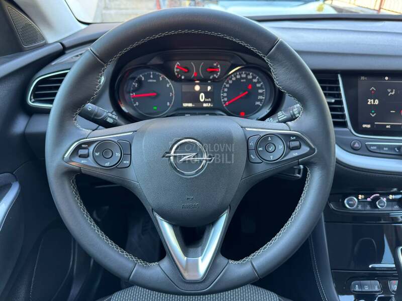 Opel Grandland X 1.5D  AUTO  V SERVIS