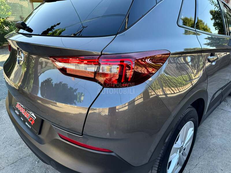 Opel Grandland X 1.5D  AUTO  V SERVIS