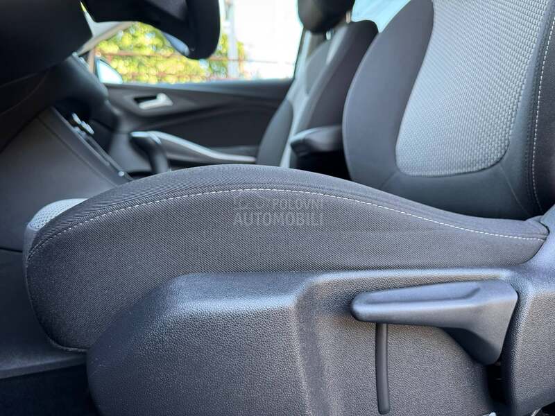 Opel Grandland X 1.5D  AUTO  V SERVIS