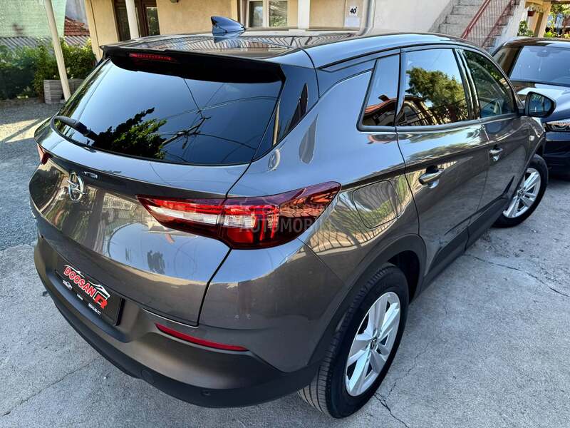 Opel Grandland X 1.5D  AUTO  V SERVIS