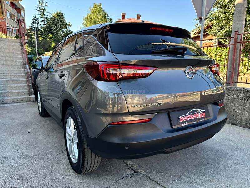 Opel Grandland X 1.5D  AUTO  V SERVIS