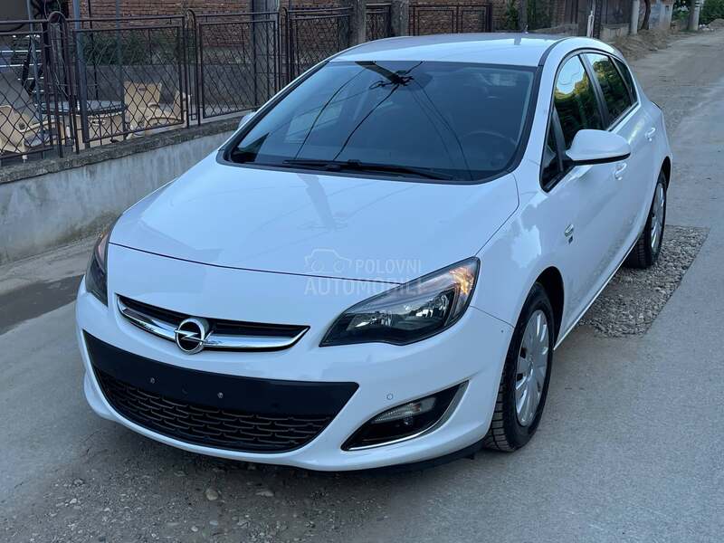Opel Astra J 1.4 SVAJCARSKA
