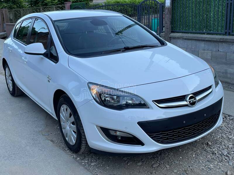 Opel Astra J 1.4 SVAJCARSKA