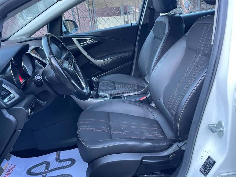 Opel Astra J 1.4 SVAJCARSKA