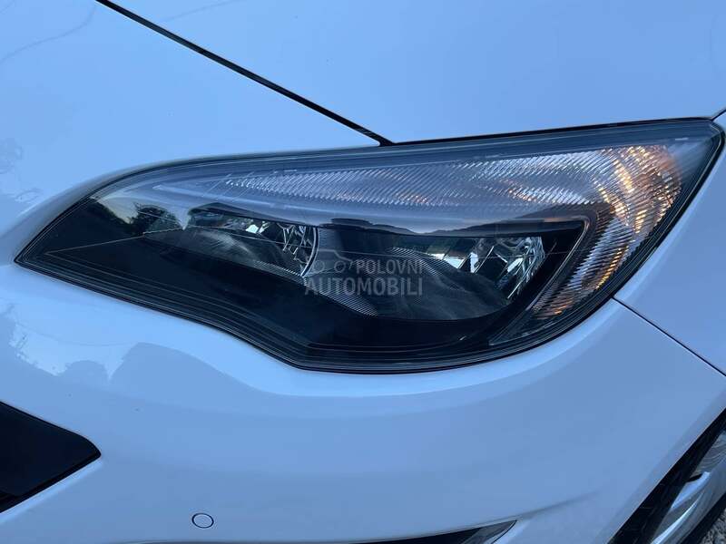Opel Astra J 1.4 SVAJCARSKA