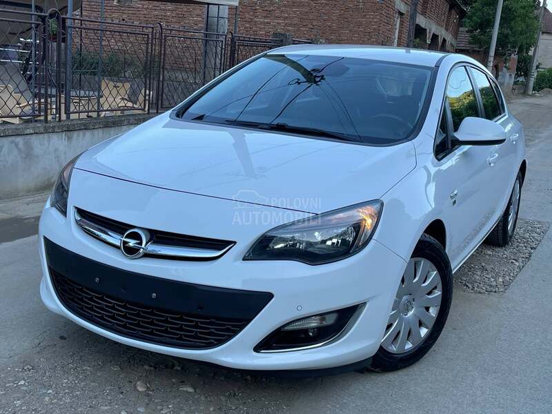 Opel Astra J 1.4 SVAJCARSKA