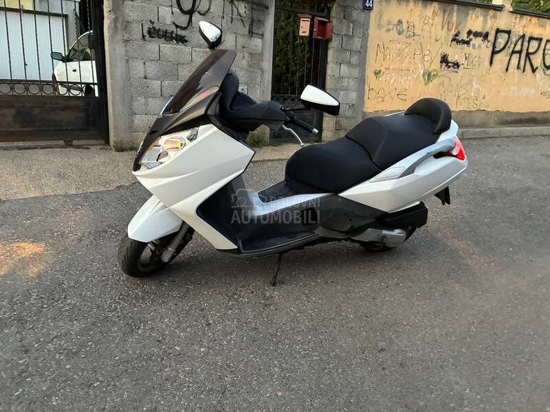 Peugeot satelis